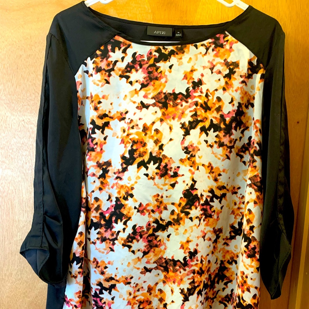 Apt 9 floral open back blouse Plus size